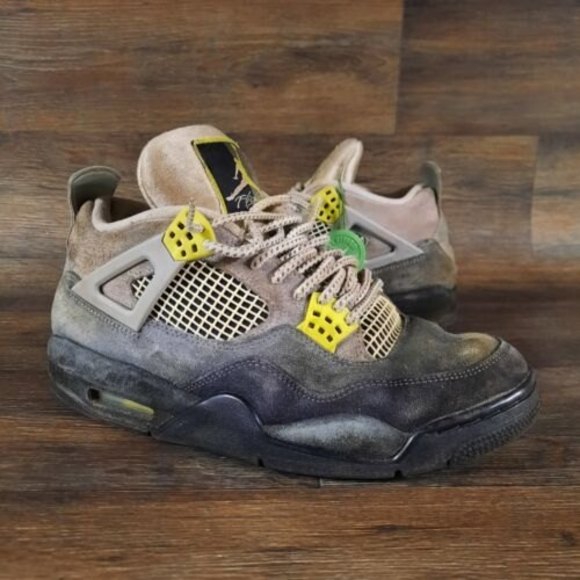 retro 4 se neon